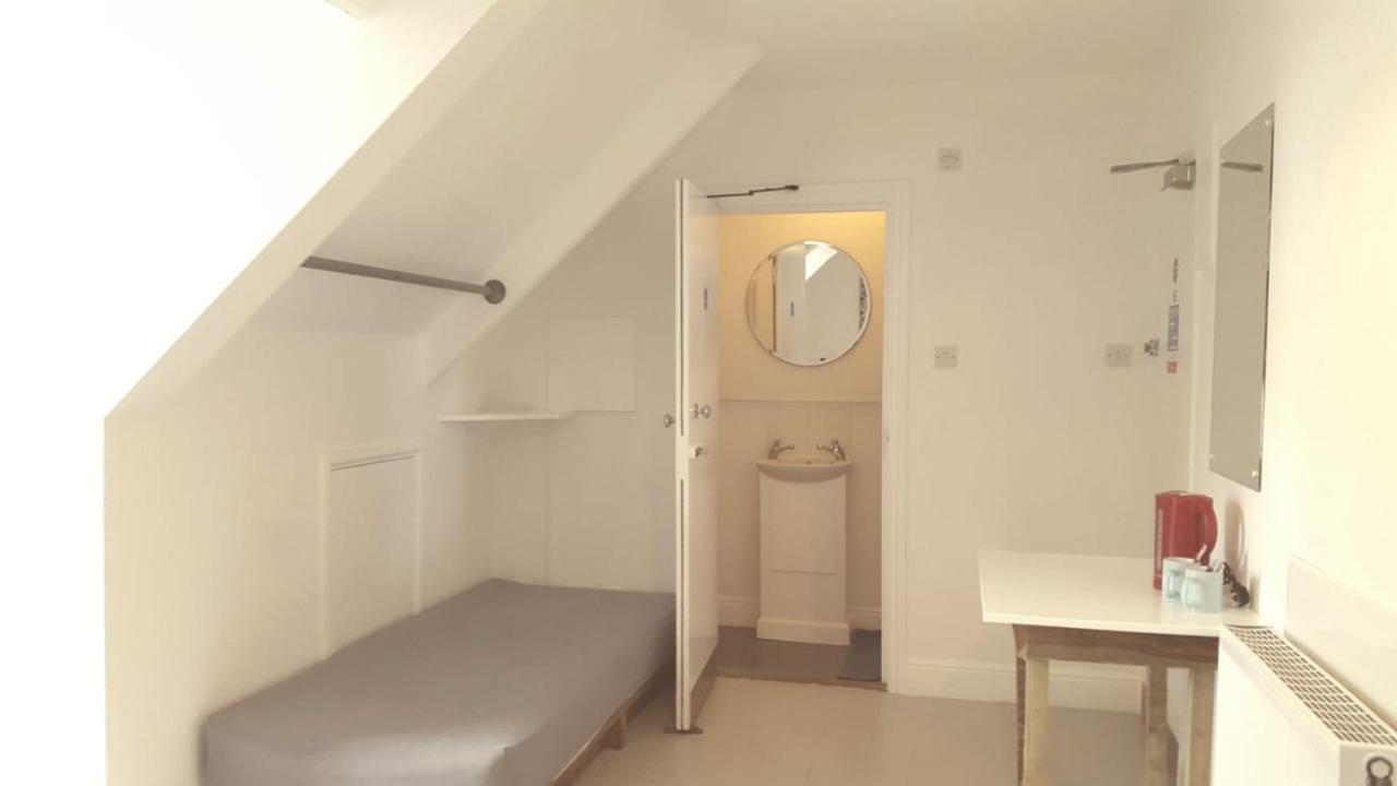 Palace Surf Lodge Newquay  Bagian luar foto