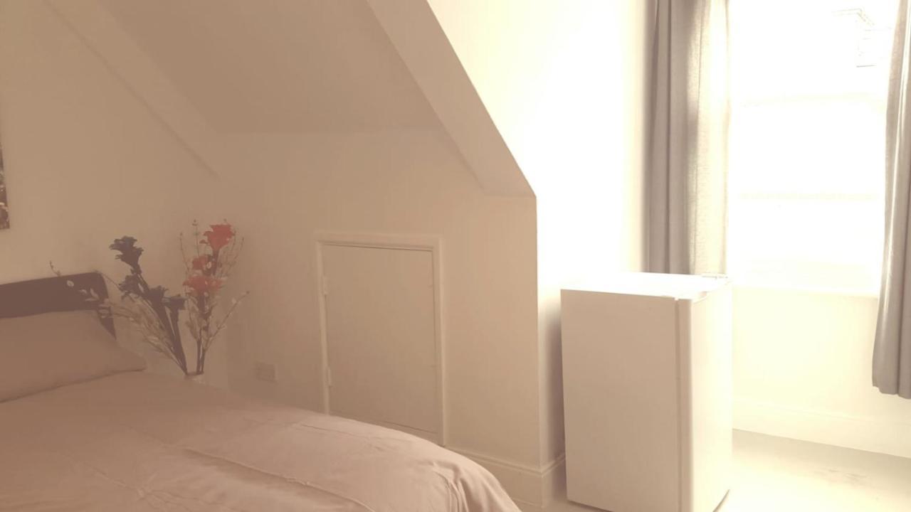 Palace Surf Lodge Newquay  Bagian luar foto