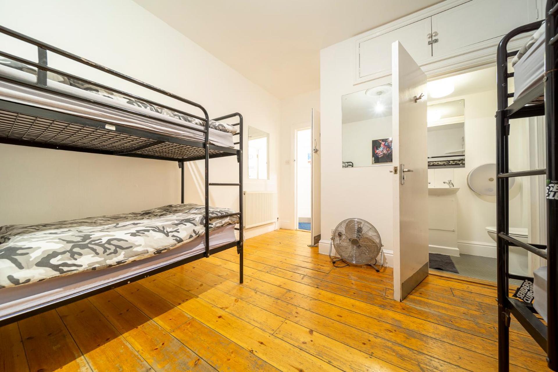 Palace Surf Lodge Newquay  Bagian luar foto